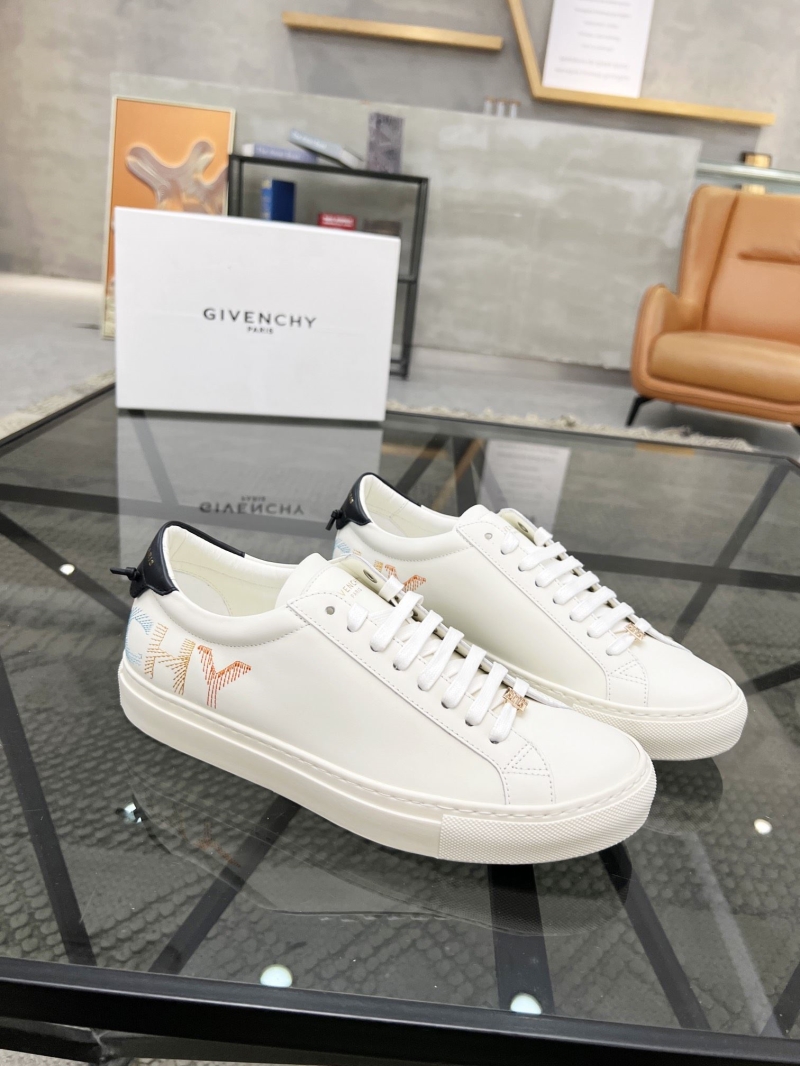 Givenchy Sneakers